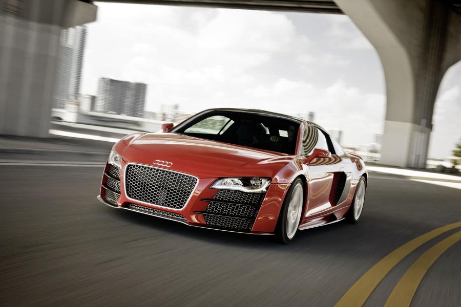  Audi R8 TDI Le Mans Concept 2008 года  (фото 5 из 19)